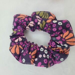 Chouchou cheveux tissu violet avec fleurs de couleurs