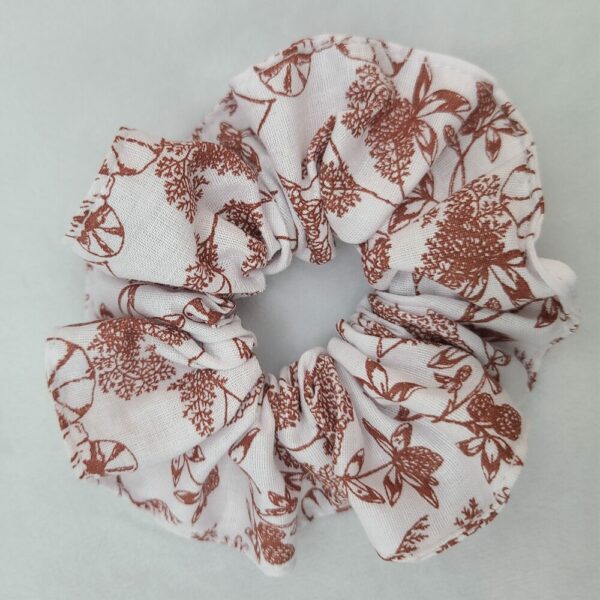 chouchou cheveux coton blanc avec fleurs rouges