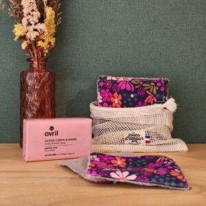 Lingettes réutilisables avec son sachet coton et savon senteur rose