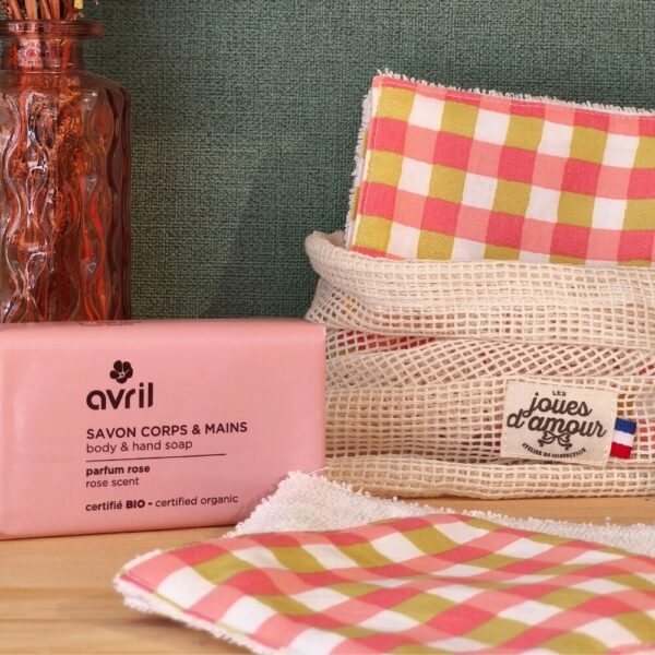 Lingettes réutilisables avec savon à la rose et sn pochon en coton bio beige