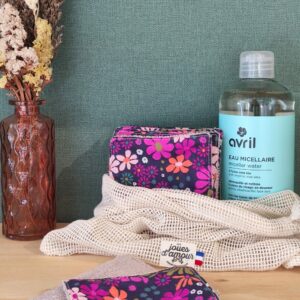kit lingettes et pochon en coton avec eau micellaire avril